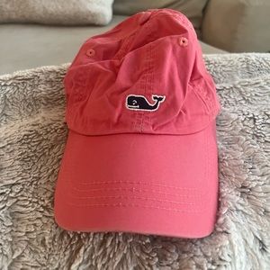 Coral vineyard vines hat